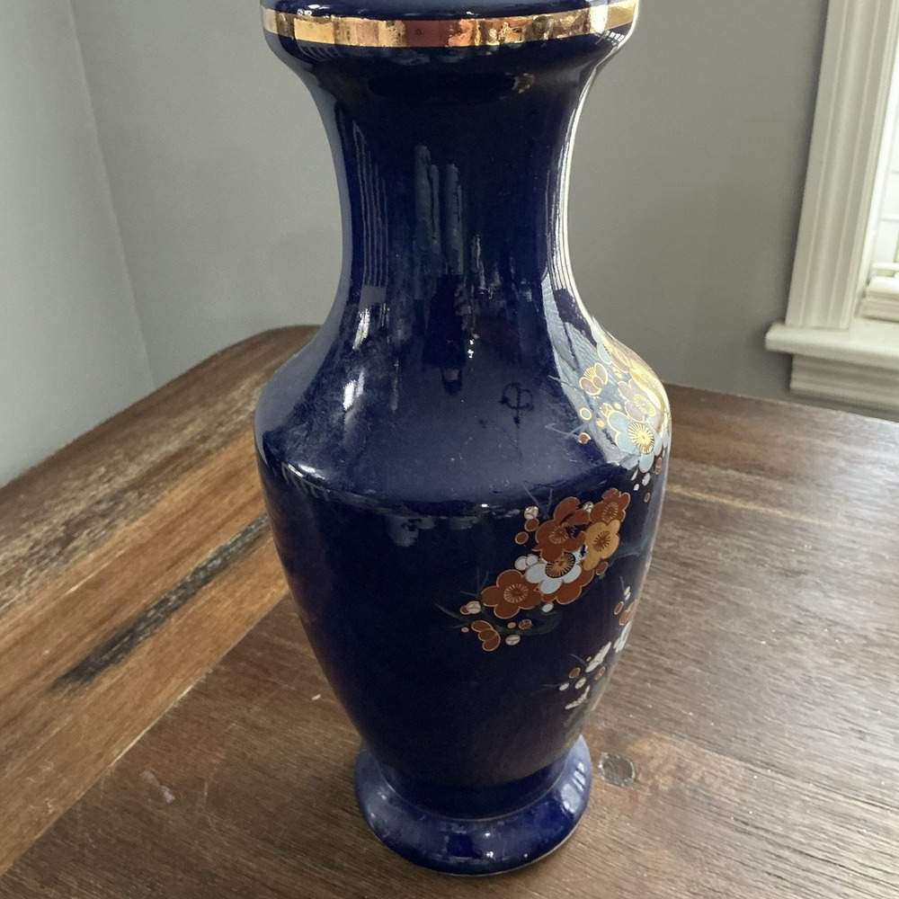 VTG Japanese Cobalt Blue Floral Vase with Gold Trim – 10" Hand-Painted Porcelain - Picture 4 of 11